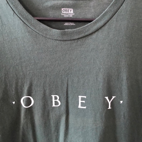OBEY T-Shirt Green Text Logo - Picture 3 of 3